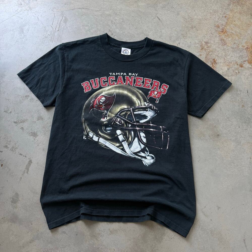 Vintage Y2K Tampa Bay Buccaneers Big Helmet NFL Football Retro T-shirt Size M